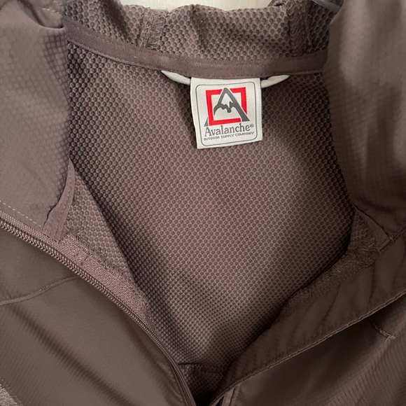 Avalanche jacket - Picture 2 of 4